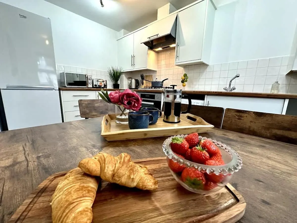 Dale House By Blue Skies Stays مدليسبره بيت للعطل